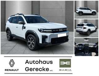 Schräge Frontansicht auf einen Dacia Bigster , freigestellt