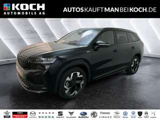 Schräge Frontansicht auf einen Skoda Kodiaq , freigestellt