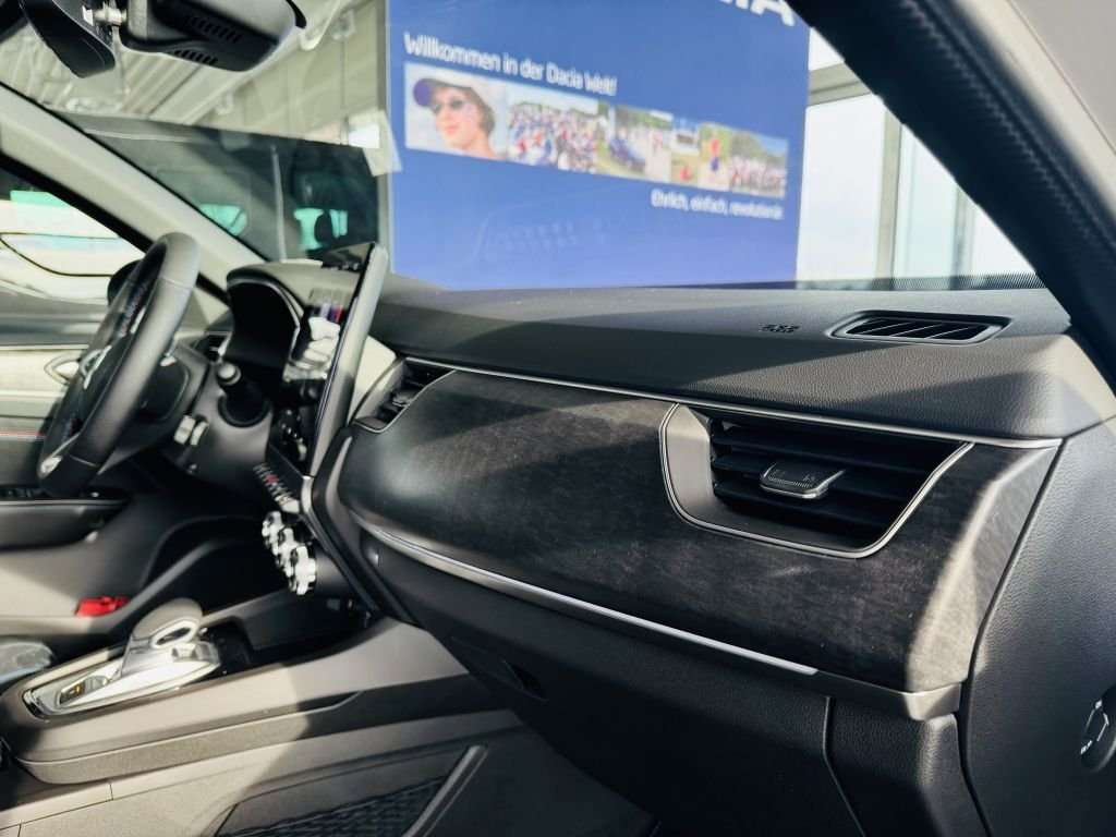 Fahrzeugbild eines Renault Arkana