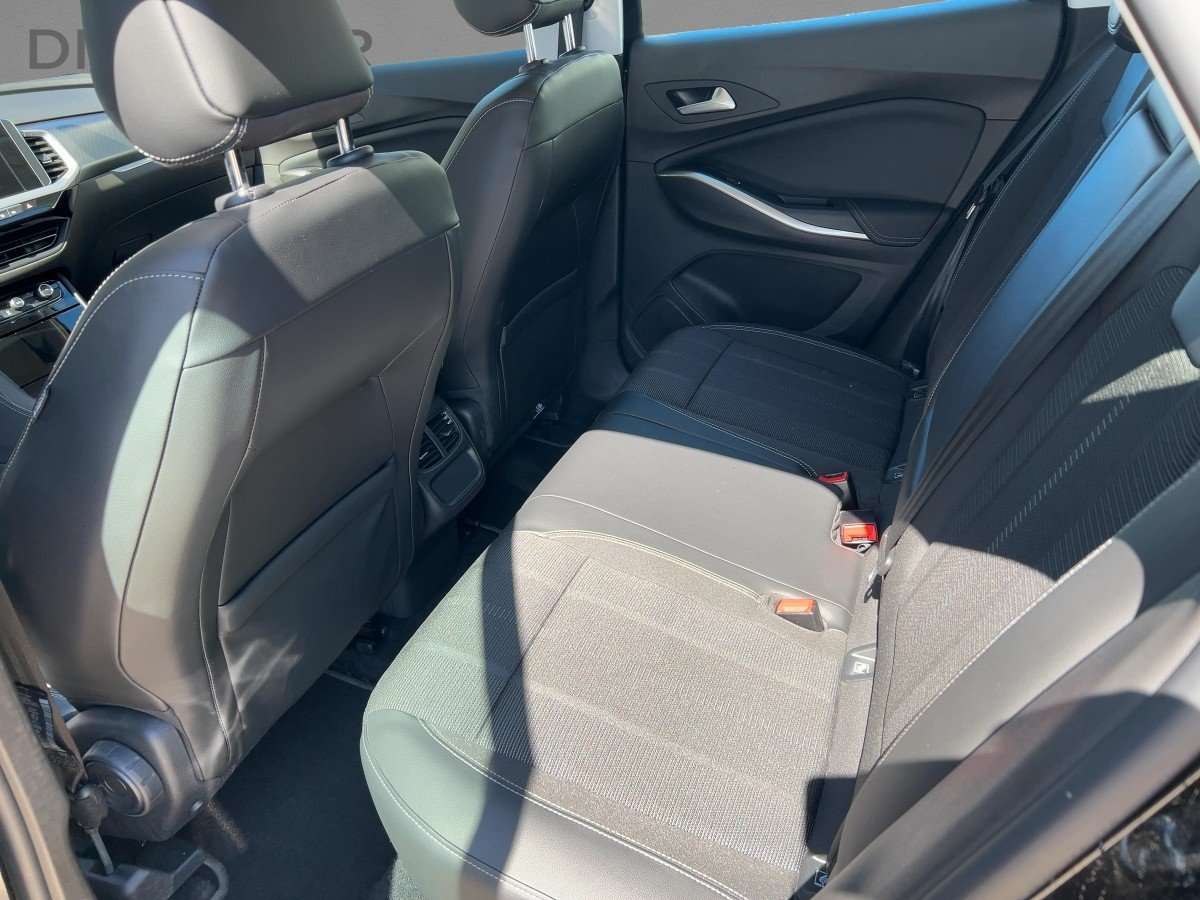 Fahrzeugbild eines Opel Grandland X
