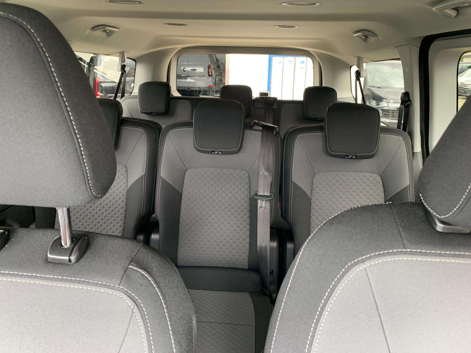 Fahrzeugbild eines Volkswagen Caravelle