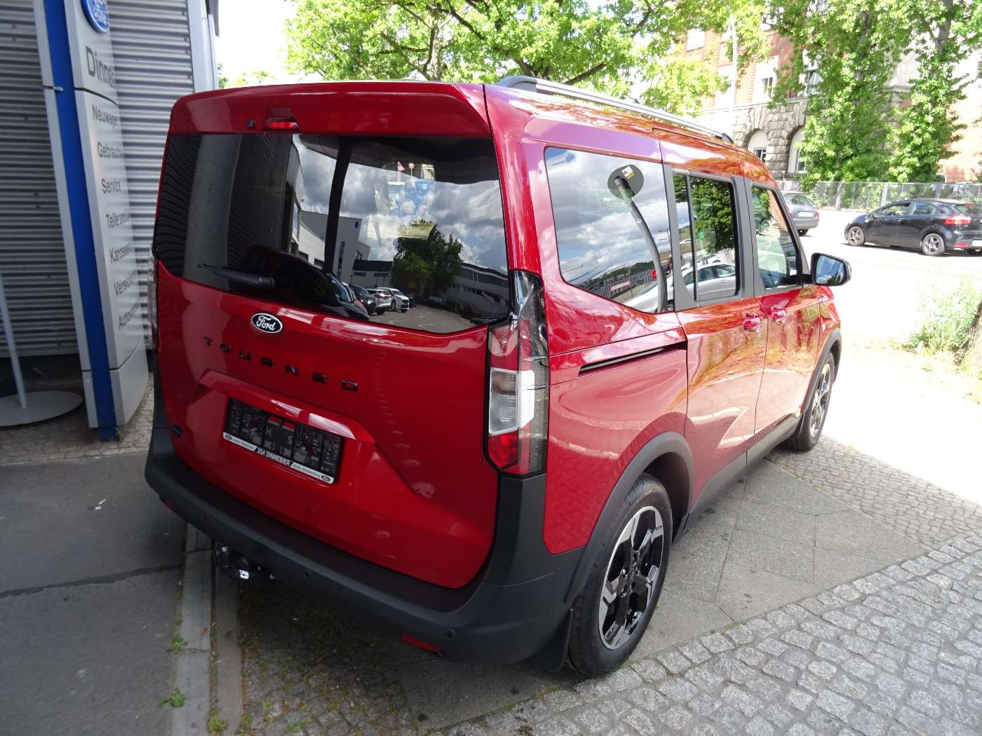Fahrzeugbild eines Ford Tourneo Courier