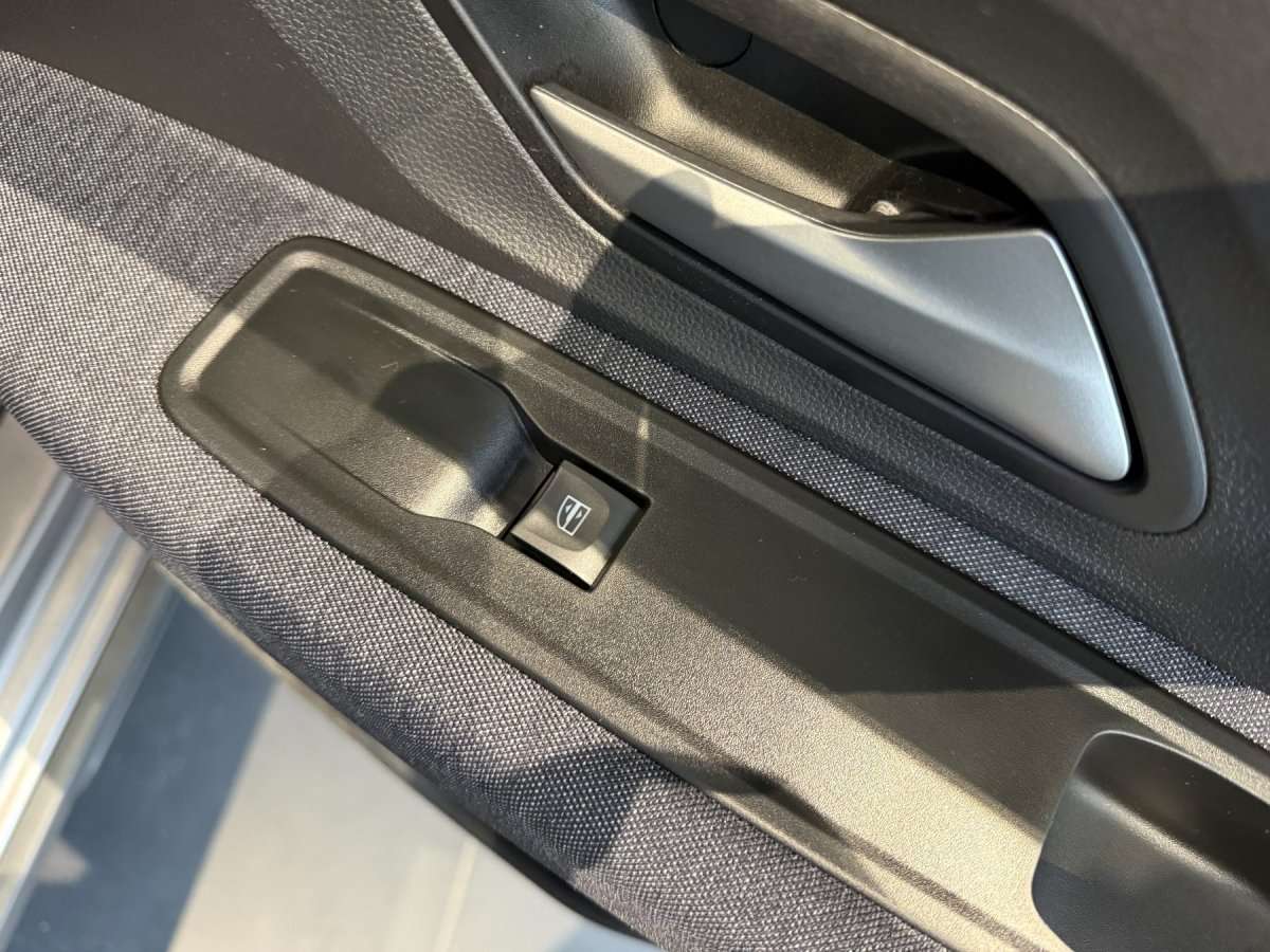 Fahrzeugbild eines Dacia Jogger