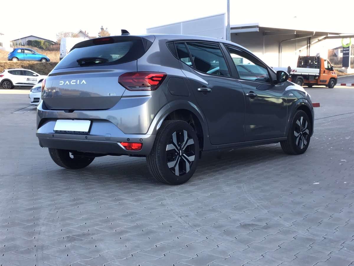 Fahrzeugbild eines Dacia Sandero