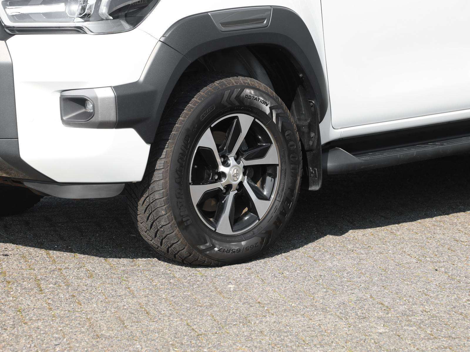 Fahrzeugbild eines Toyota Hilux