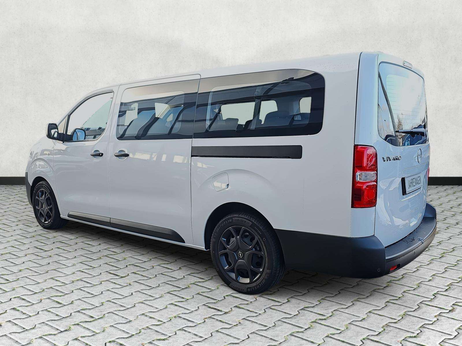Fahrzeugbild eines Opel Vivaro