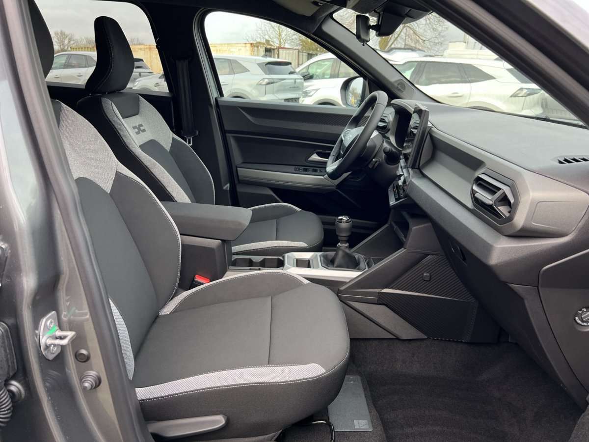 Fahrzeugbild eines Dacia Bigster