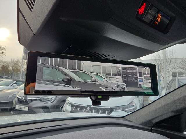 Fahrzeugbild eines Renault Scenic E-TECH