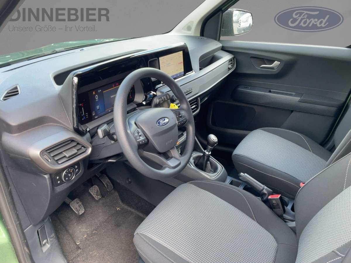 Fahrzeugbild eines Ford Transit Courier