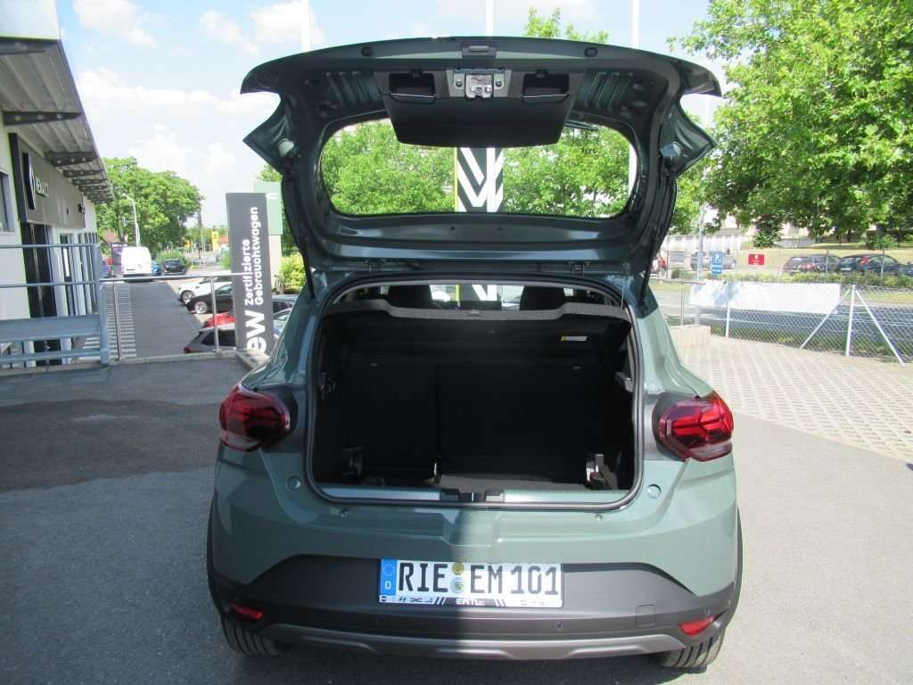 Fahrzeugbild eines Dacia Sandero