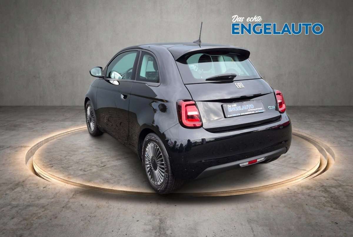 Fahrzeugbild eines Fiat 500