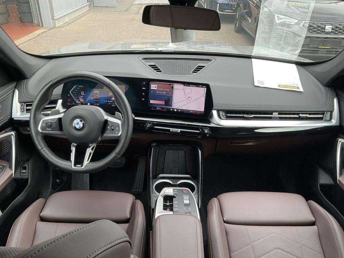 Fahrzeugbild eines BMW X1