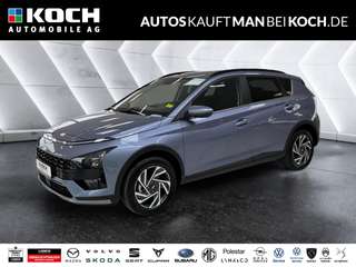 Schräge Frontansicht auf einen Hyundai Bayon , freigestellt