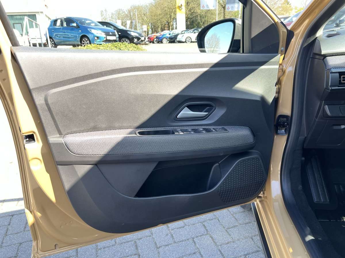 Fahrzeugbild eines Dacia Sandero