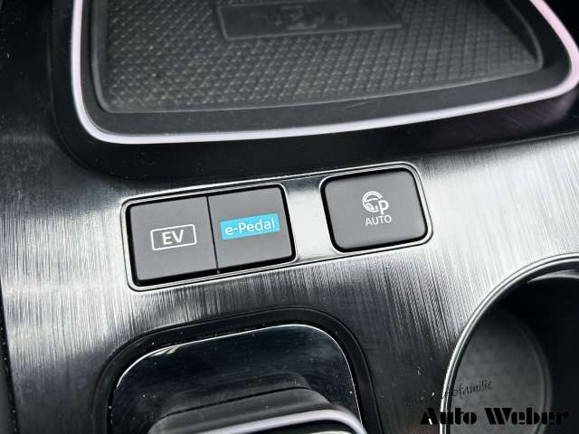 Fahrzeugbild eines Nissan X-TRAIL