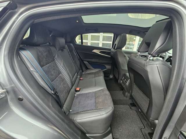 Fahrzeugbild eines Renault Rafale