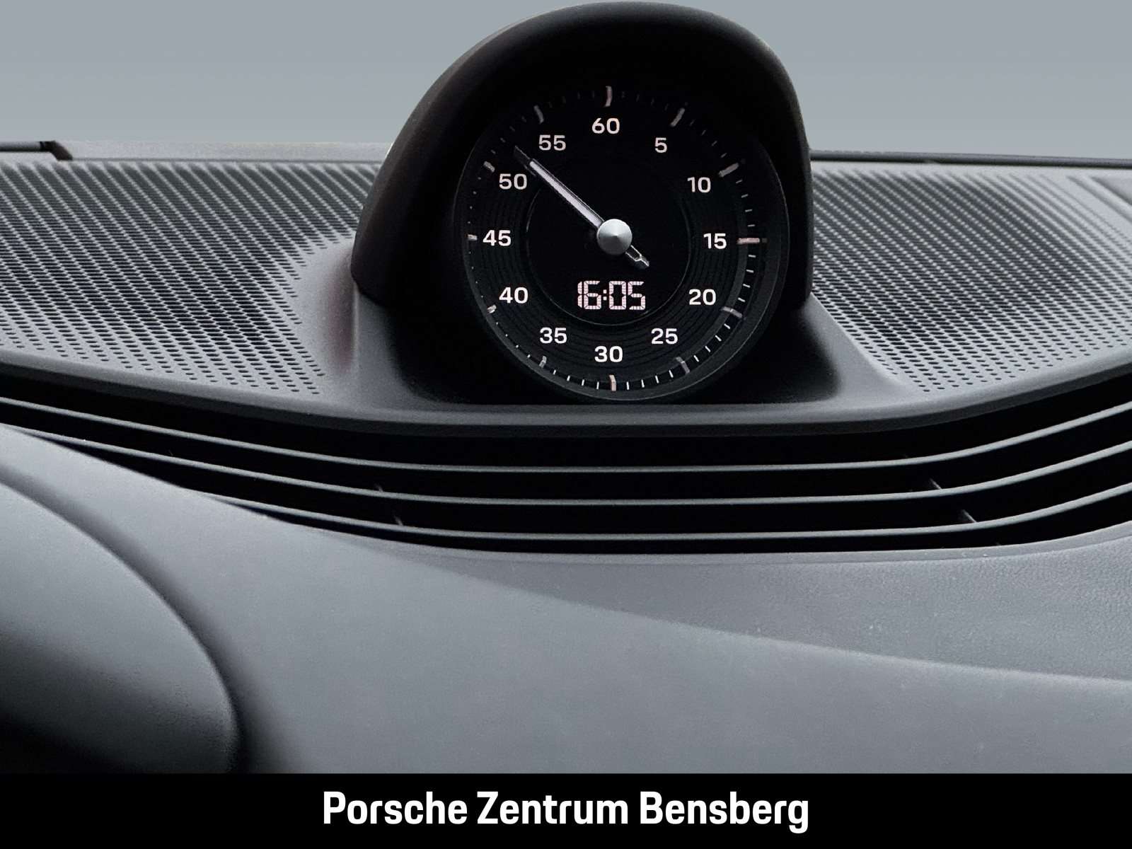 Fahrzeugbild eines Porsche Taycan
