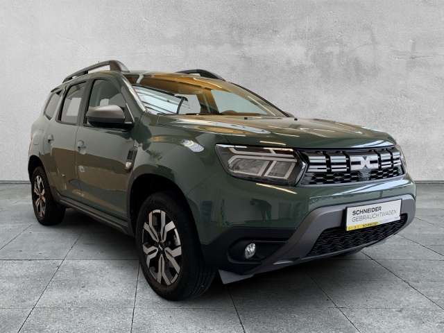 Fahrzeugbild eines Dacia Duster