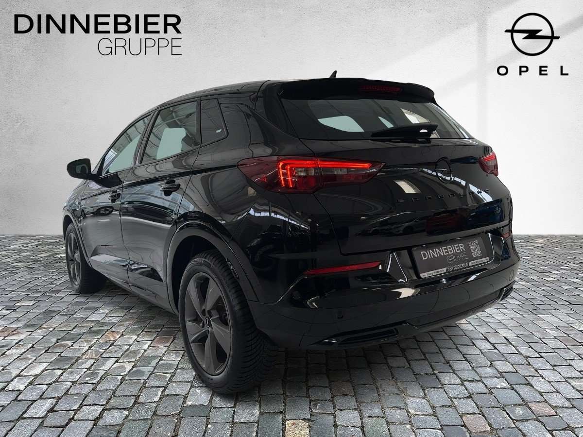 Fahrzeugbild eines Opel Grandland X