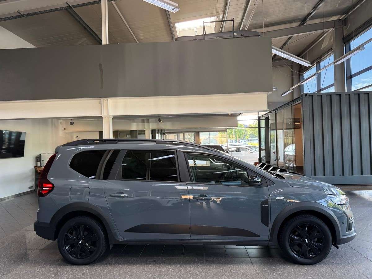 Fahrzeugbild eines Dacia Jogger