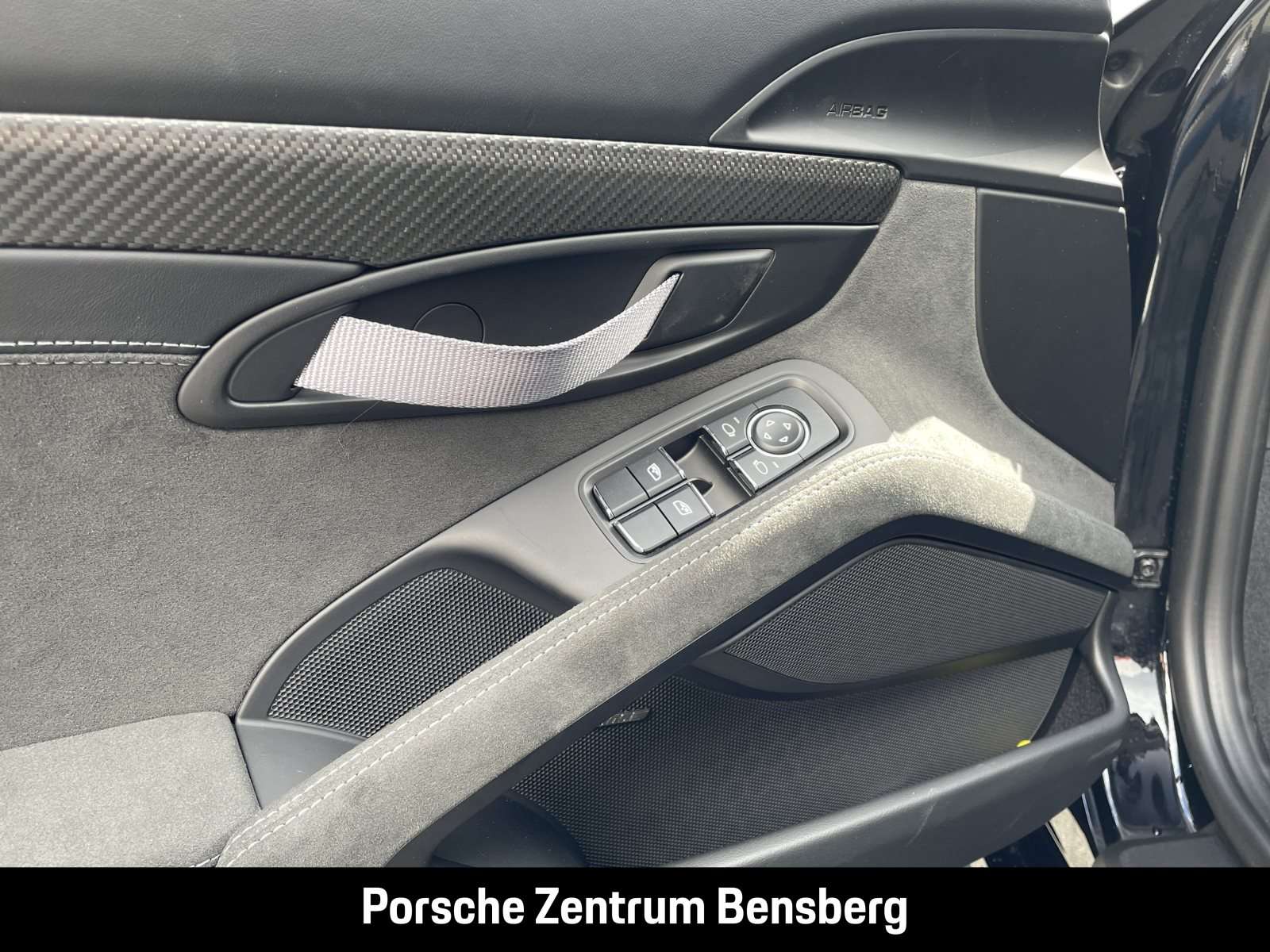 Fahrzeugbild eines Porsche Cayman