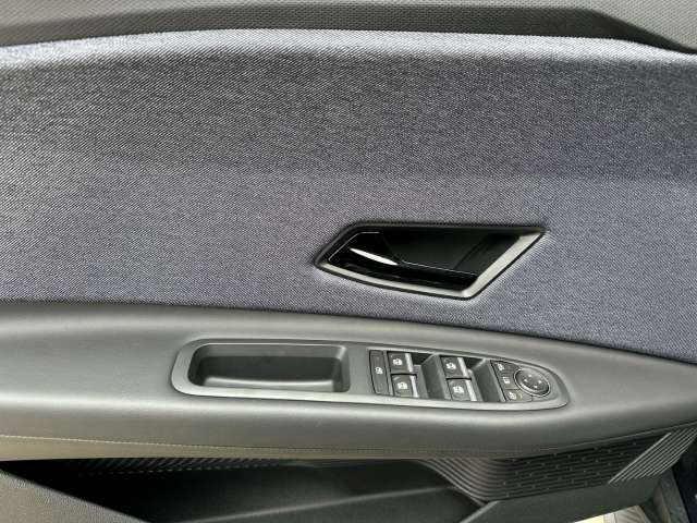 Fahrzeugbild eines Renault 5 E-TECH