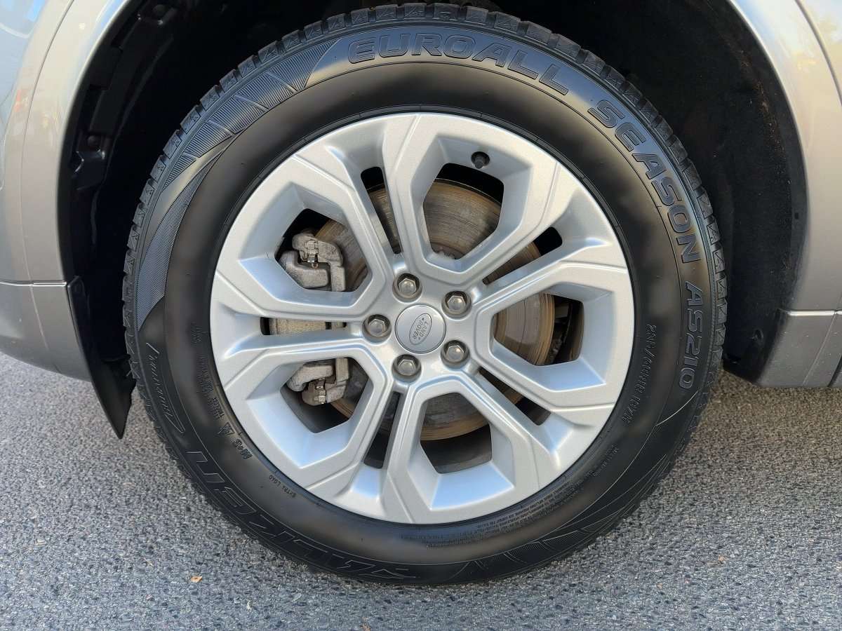 Fahrzeugbild eines Land Rover Discovery Sport