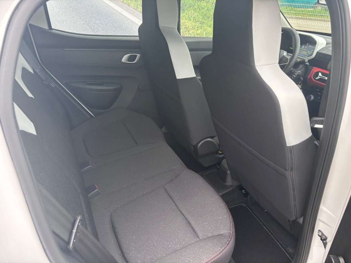 Fahrzeugbild eines Dacia Spring