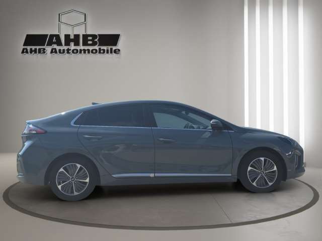 Fahrzeugbild eines Hyundai IONIQ
