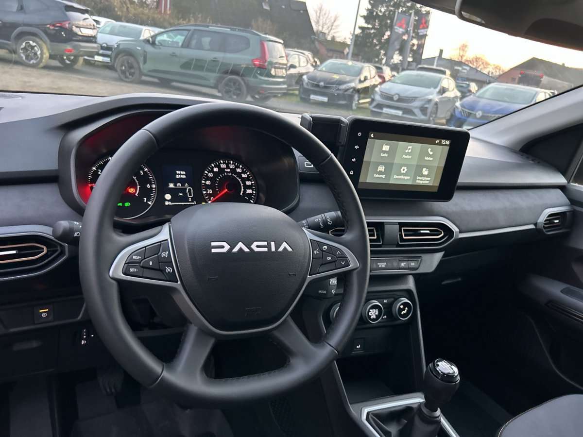 Fahrzeugbild eines Dacia Sandero