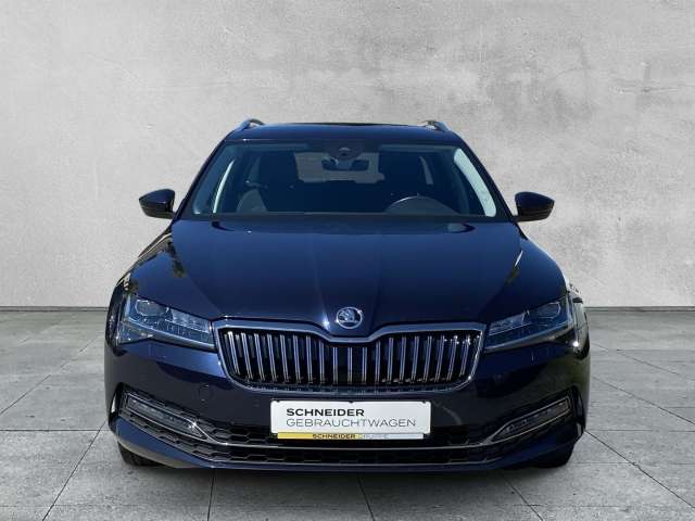 Fahrzeugbild eines Skoda Superb