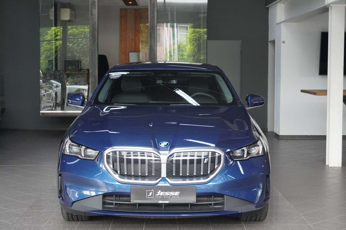 Fahrzeugbild eines BMW i5