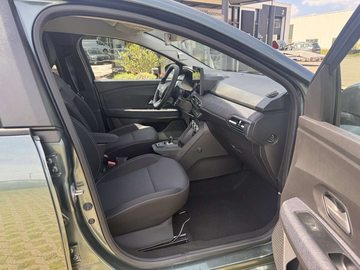 Fahrzeugbild eines Dacia Jogger