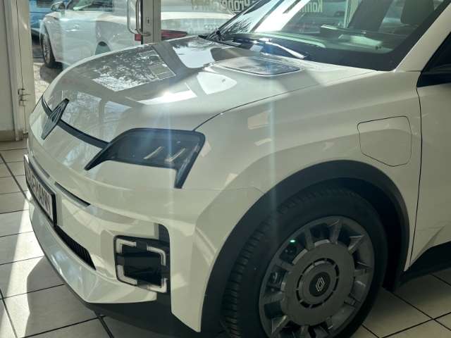 Fahrzeugbild eines Renault Clio