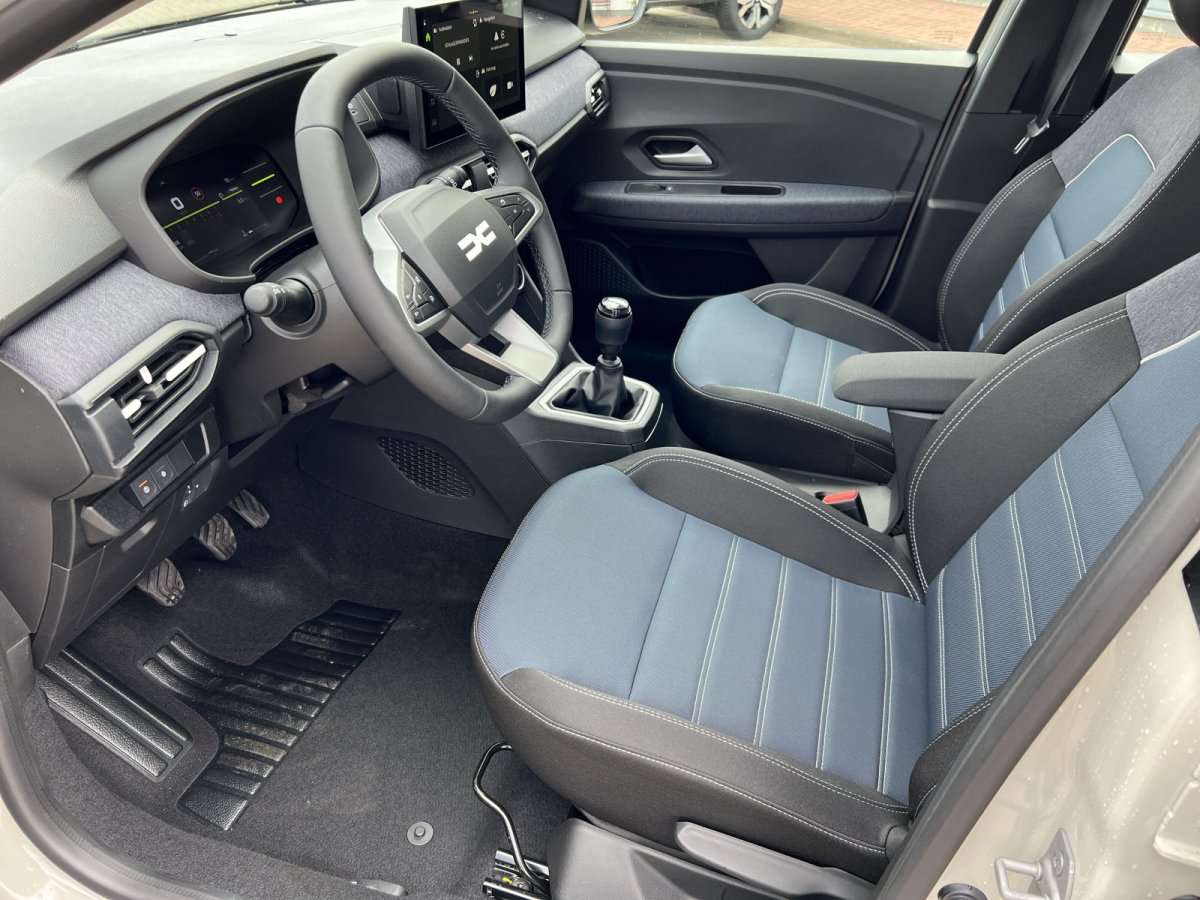 Fahrzeugbild eines Dacia Sandero