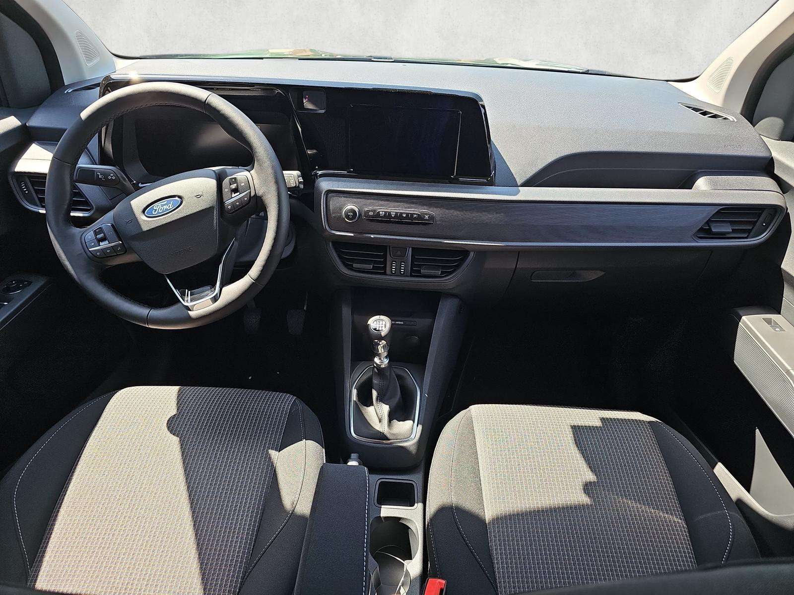 Fahrzeugbild eines Ford Tourneo Courier