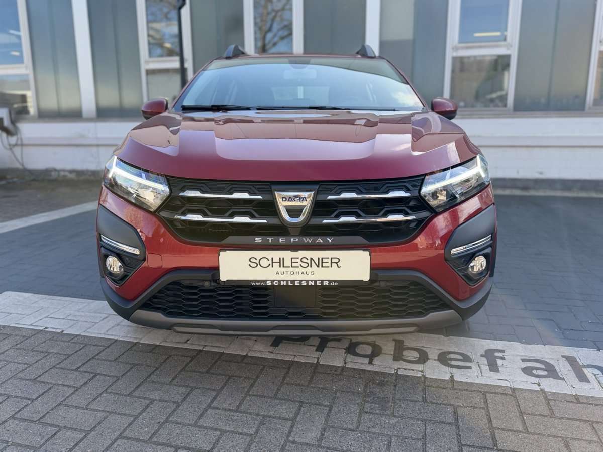 Fahrzeugbild eines Dacia Sandero