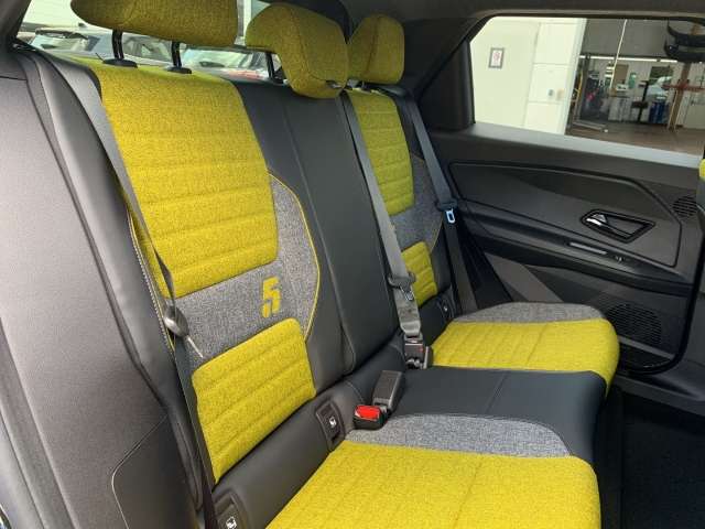Fahrzeugbild eines Renault 5 E-TECH
