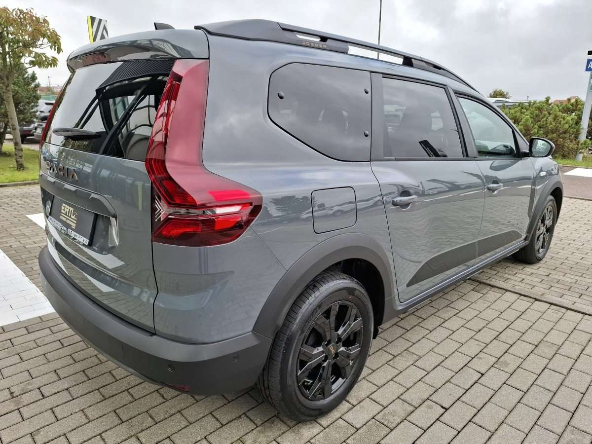 Fahrzeugbild eines Dacia Jogger