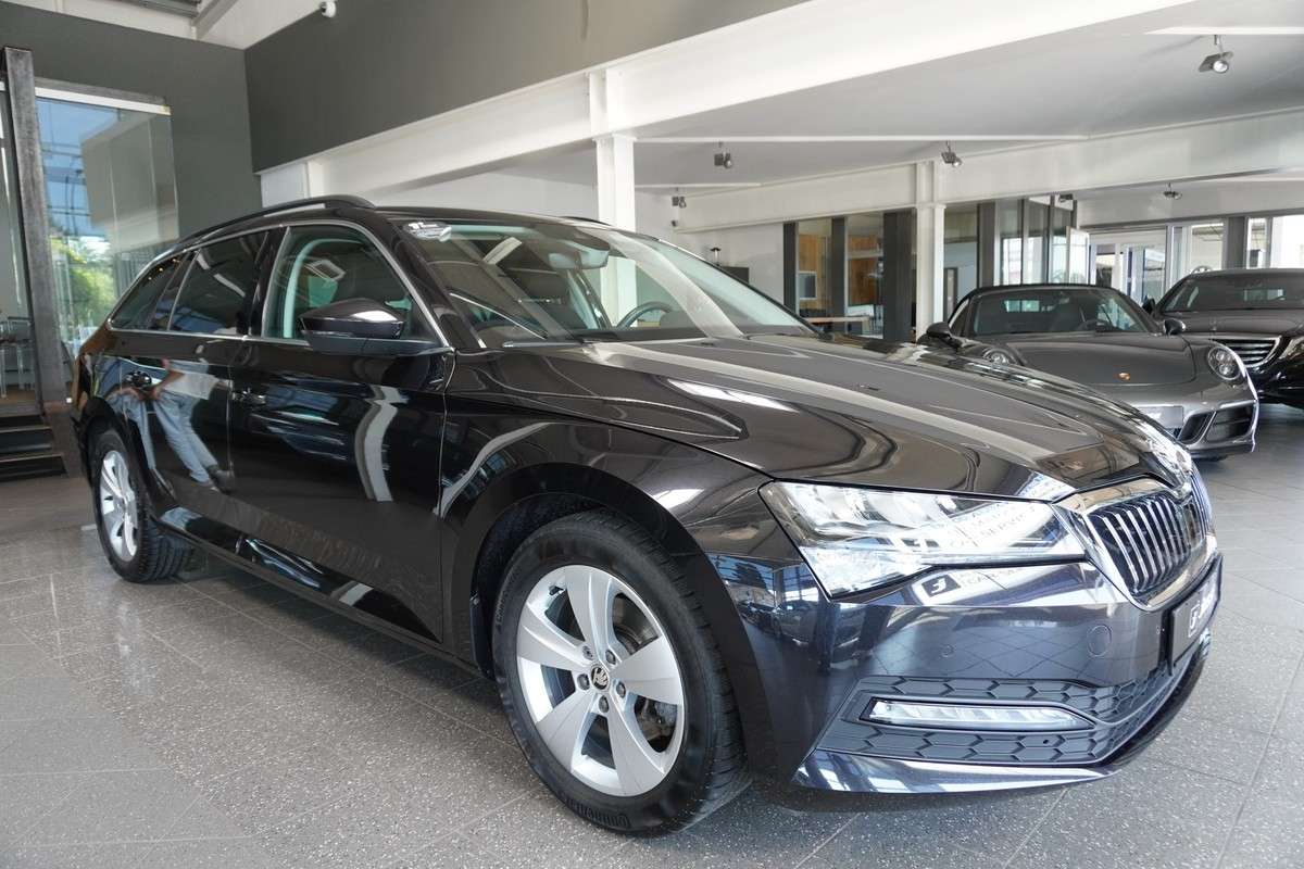 Fahrzeugbild eines Skoda Superb