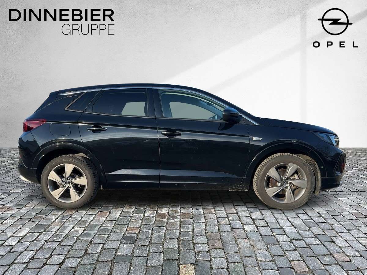 Fahrzeugbild eines Opel Grandland X