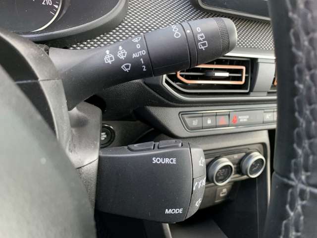 Fahrzeugbild eines Dacia Sandero