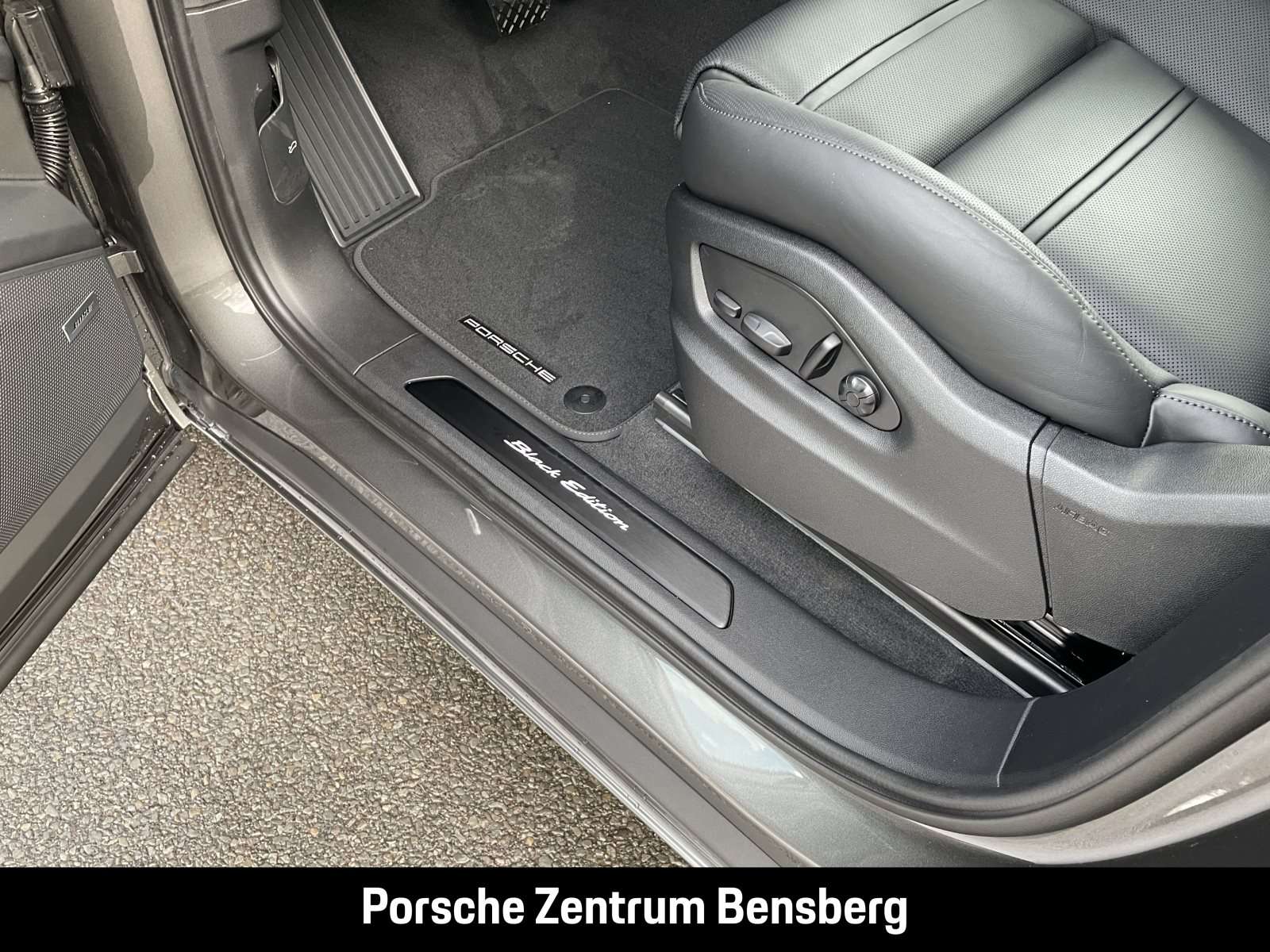 Fahrzeugbild eines Porsche Cayenne