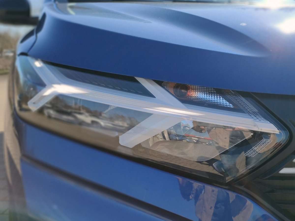 Fahrzeugbild eines Dacia Sandero