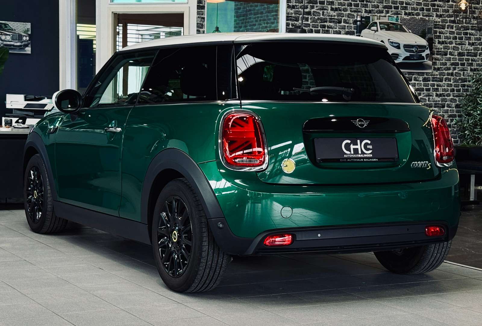 Fahrzeugbild eines MINI COOPER