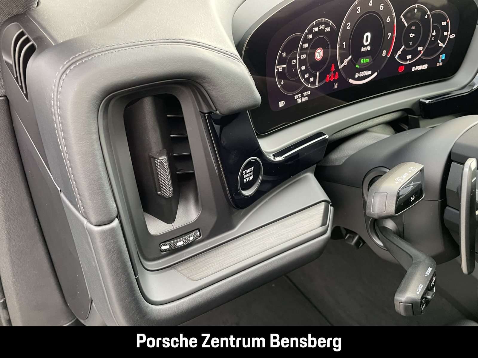 Fahrzeugbild eines Porsche Cayenne