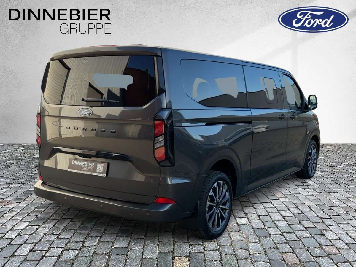 Fahrzeugbild eines Ford Tourneo Custom