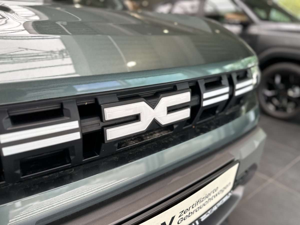 Fahrzeugbild eines Dacia Duster