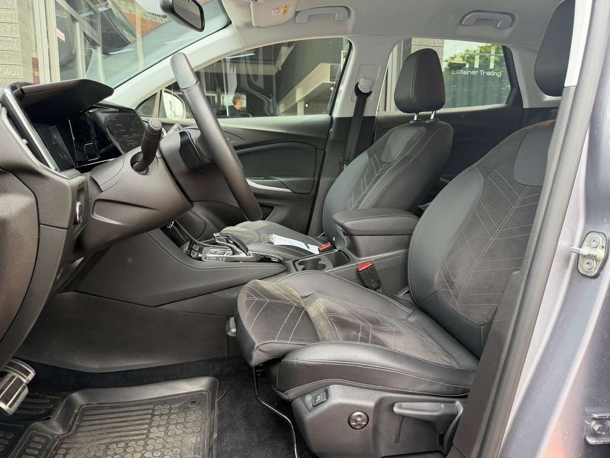 Fahrzeugbild eines Opel Grandland X