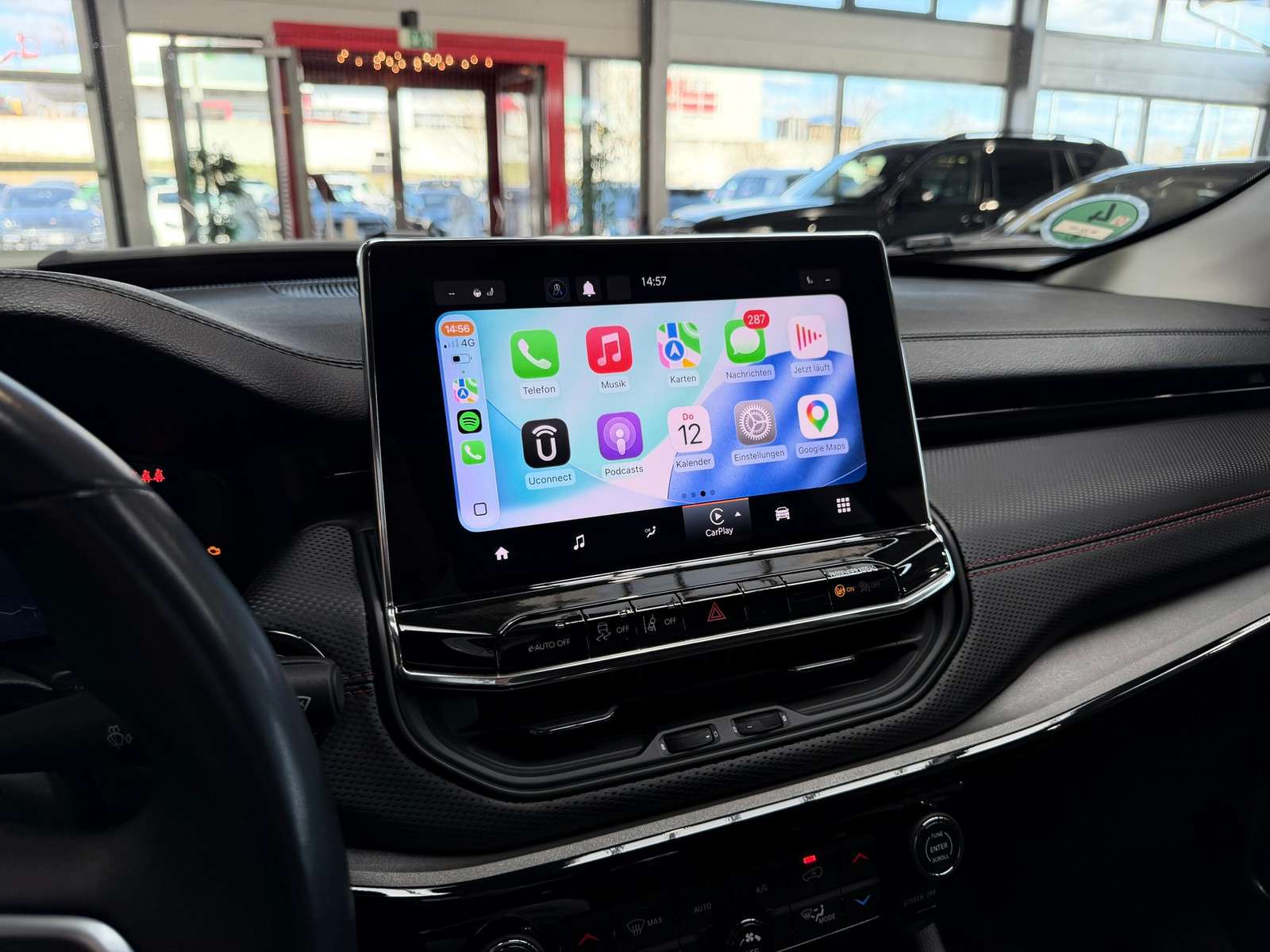 Fahrzeugbild eines Jeep Compass